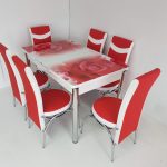 Set compus dintr-o masa si sase scaune.