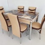 Set compus dintr-o masa si sase scaune.